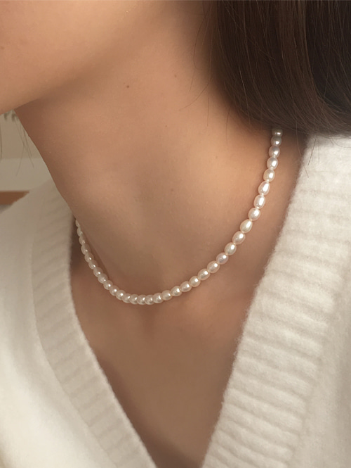 pearl necklace 02