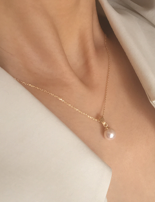 14k classic pearl necklace