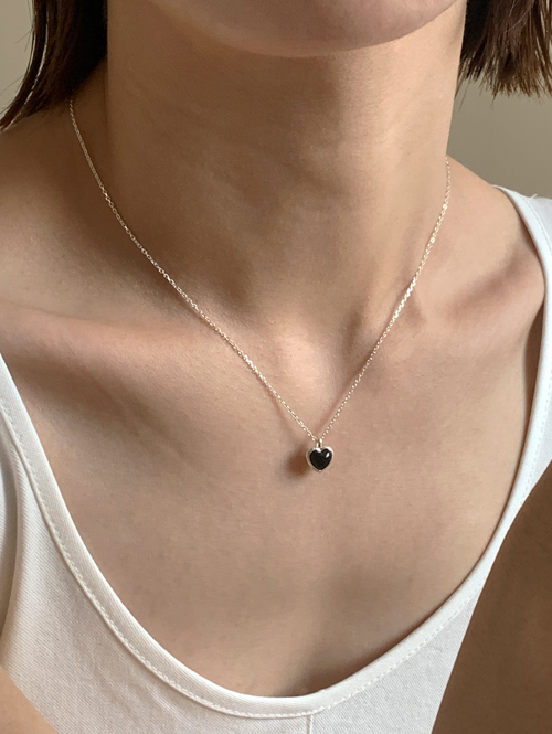 silver heart onyx necklace
